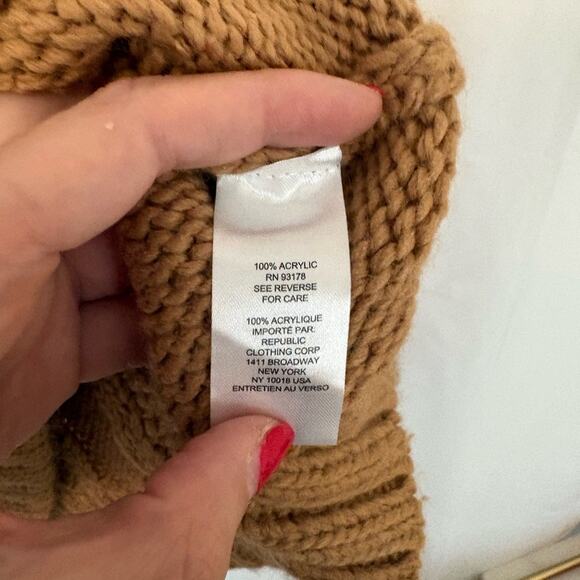 Elie Tahari Chunky Cable Knit Sweater in Camel Brown, Size L - Picture 3 of 9